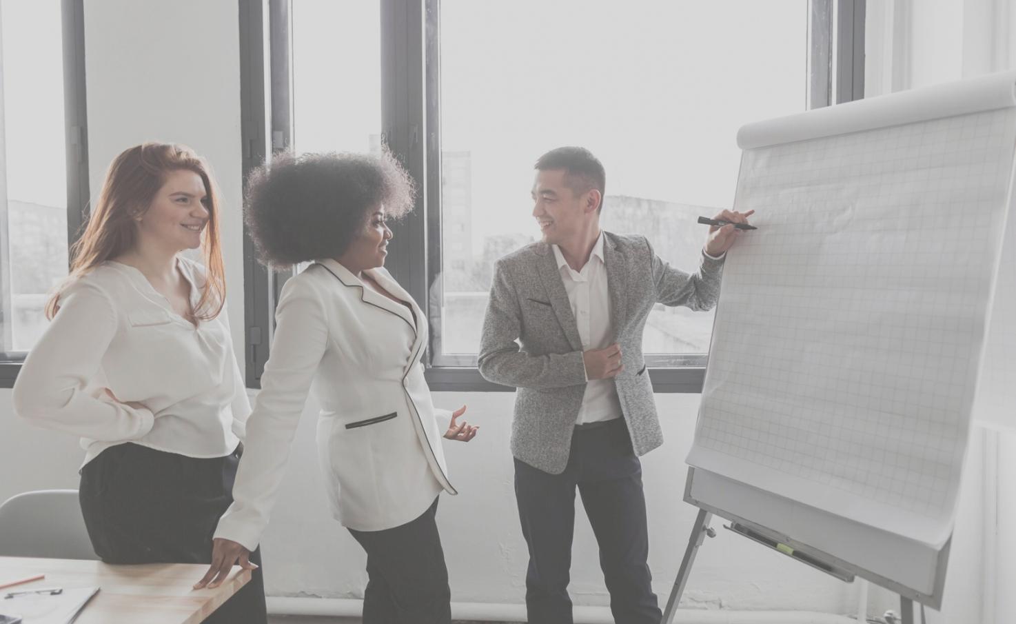 Процес аналізу та редагування тексту з виділенням ключових елементів